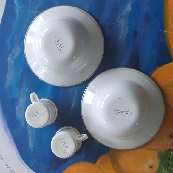 The Golden Rabbit II Joan Wilkes Checkers & Ants Enamelware Bowls & Cups Set 4 - Picture 7 of 10